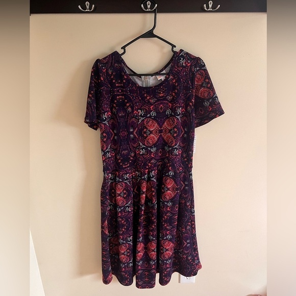 Luluroe Amelia Dress - Picture 1 of 5